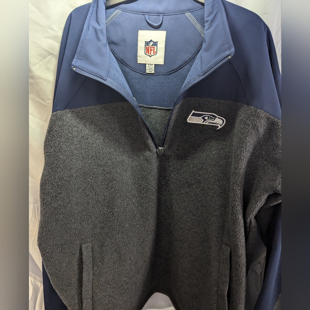 NFL‎ Men's Seattle Seahawks XL Fleece Quarter Zip